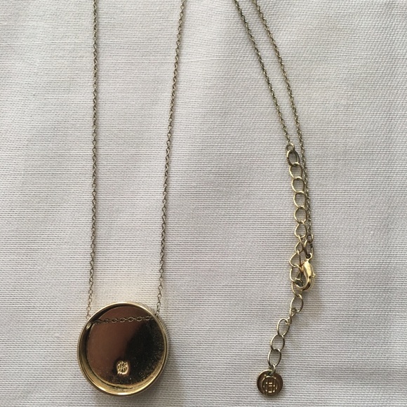 House of Harlow Sunburst Necklace - Picture 2 of 2